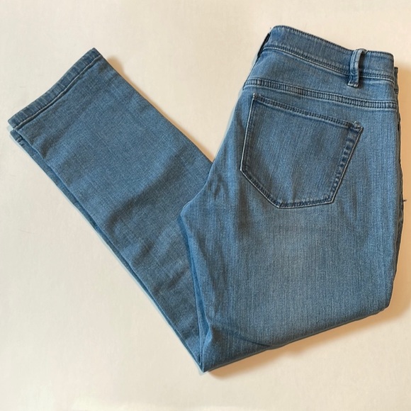 J.Jill Authentic Fit Slim Ankle Jeans | size: 2 Petite - Picture 1 of 9